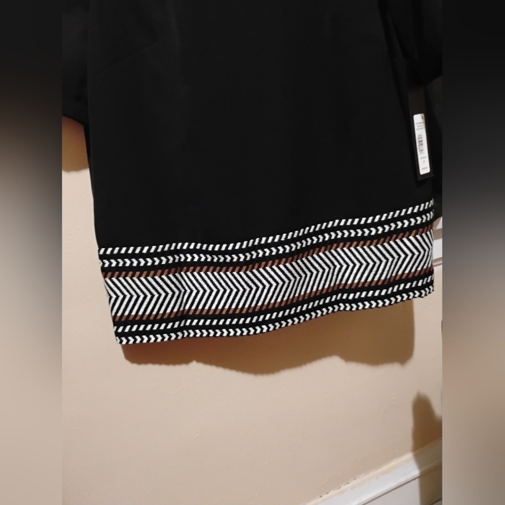 Badgley Mischka Black Woven Top - Picture 4 of 8